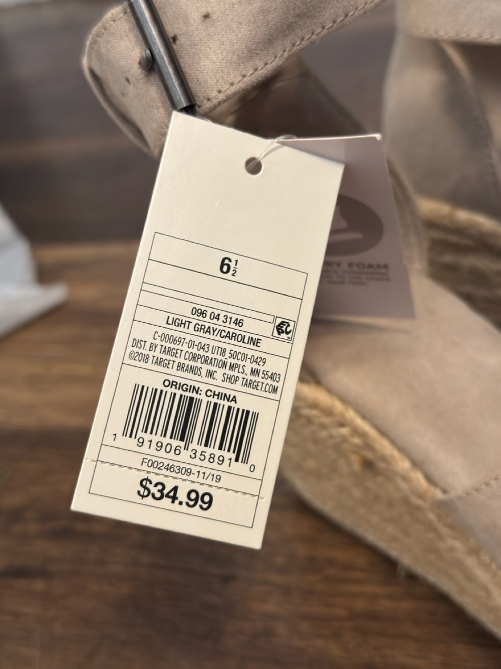 Universal Thread Beige Wedge Sandals - Picture 4 of 4